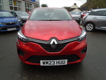Used Renault Clio 2023 for sale - 77612979: Photo