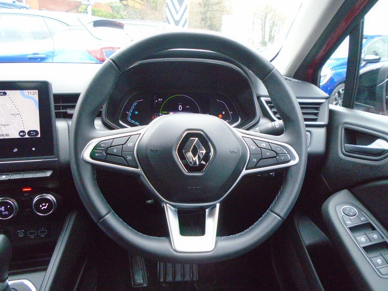 Used Renault Clio 2023 for sale - 77612979: Photo 33