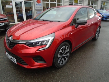 Used Renault Clio 2023 for sale - 77612979: Photo