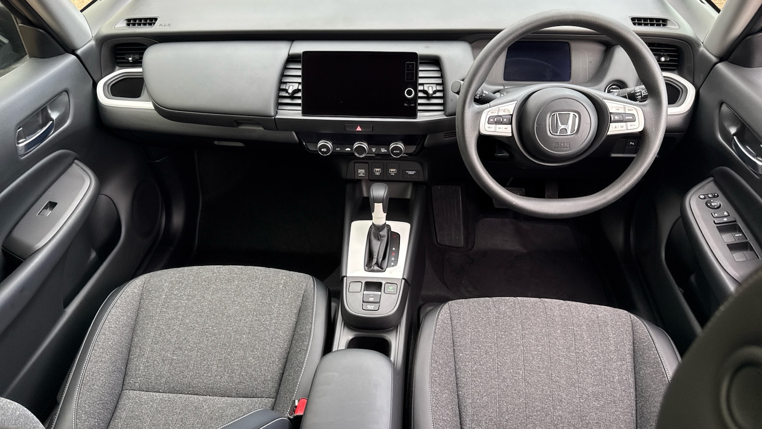 Used Honda Jazz 2023 for sale - 76507535: Photo 4