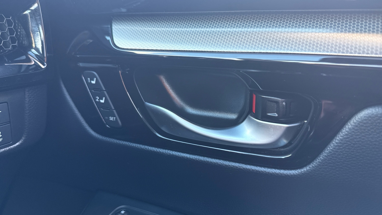 Used Honda CR-V 2024 for sale - 77630820: Photo 19