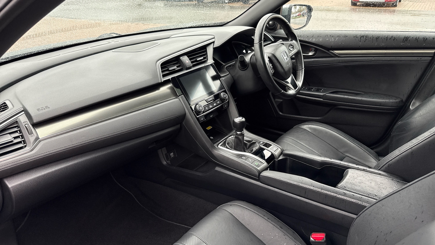 Used Honda Civic 2020 for sale - 76669821: Photo 2