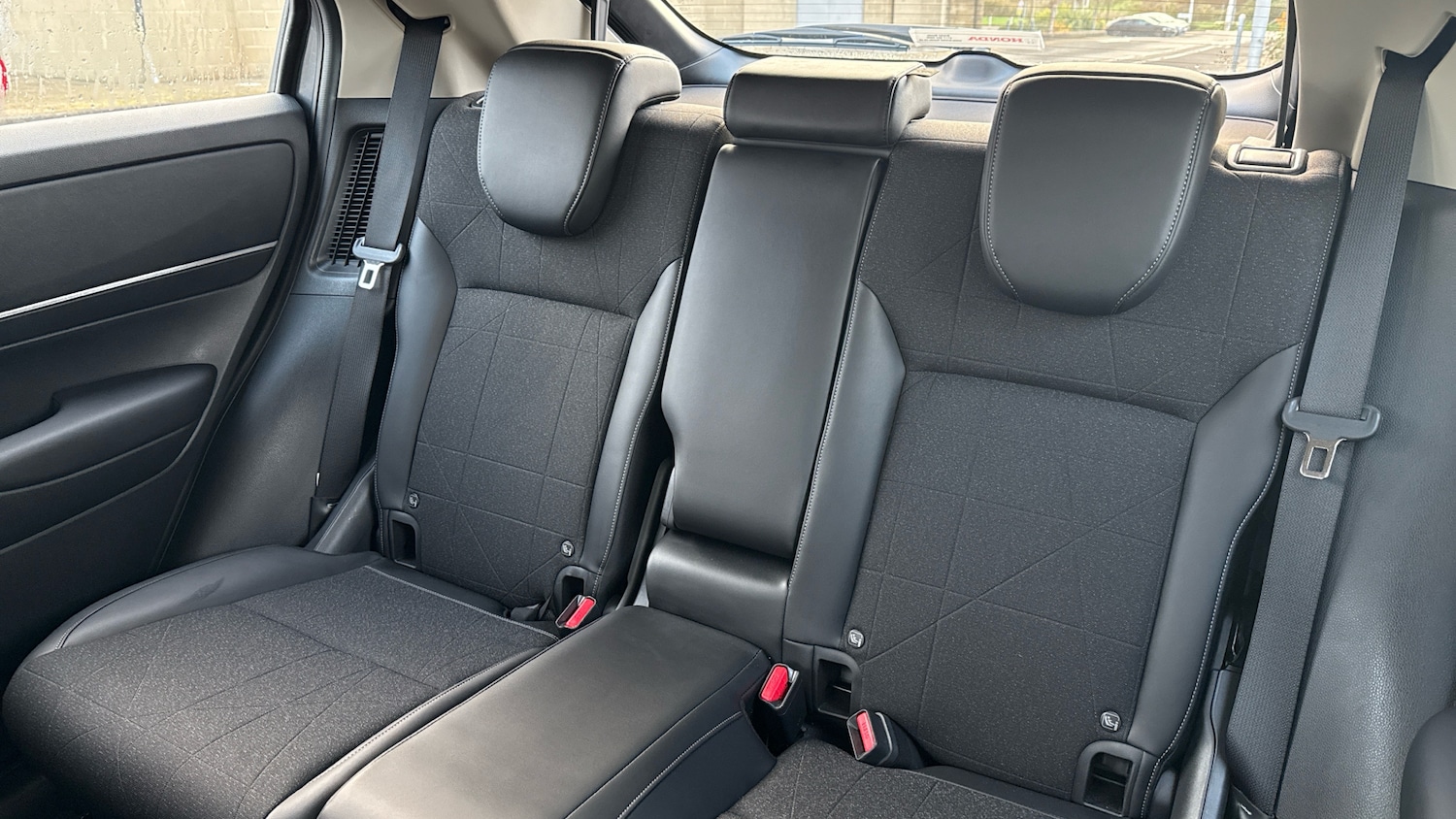 Used Honda HR-V 2023 for sale - 76804067: Photo 8