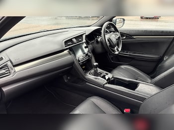 Used Honda Civic 2020 for sale - 76393651: Photo