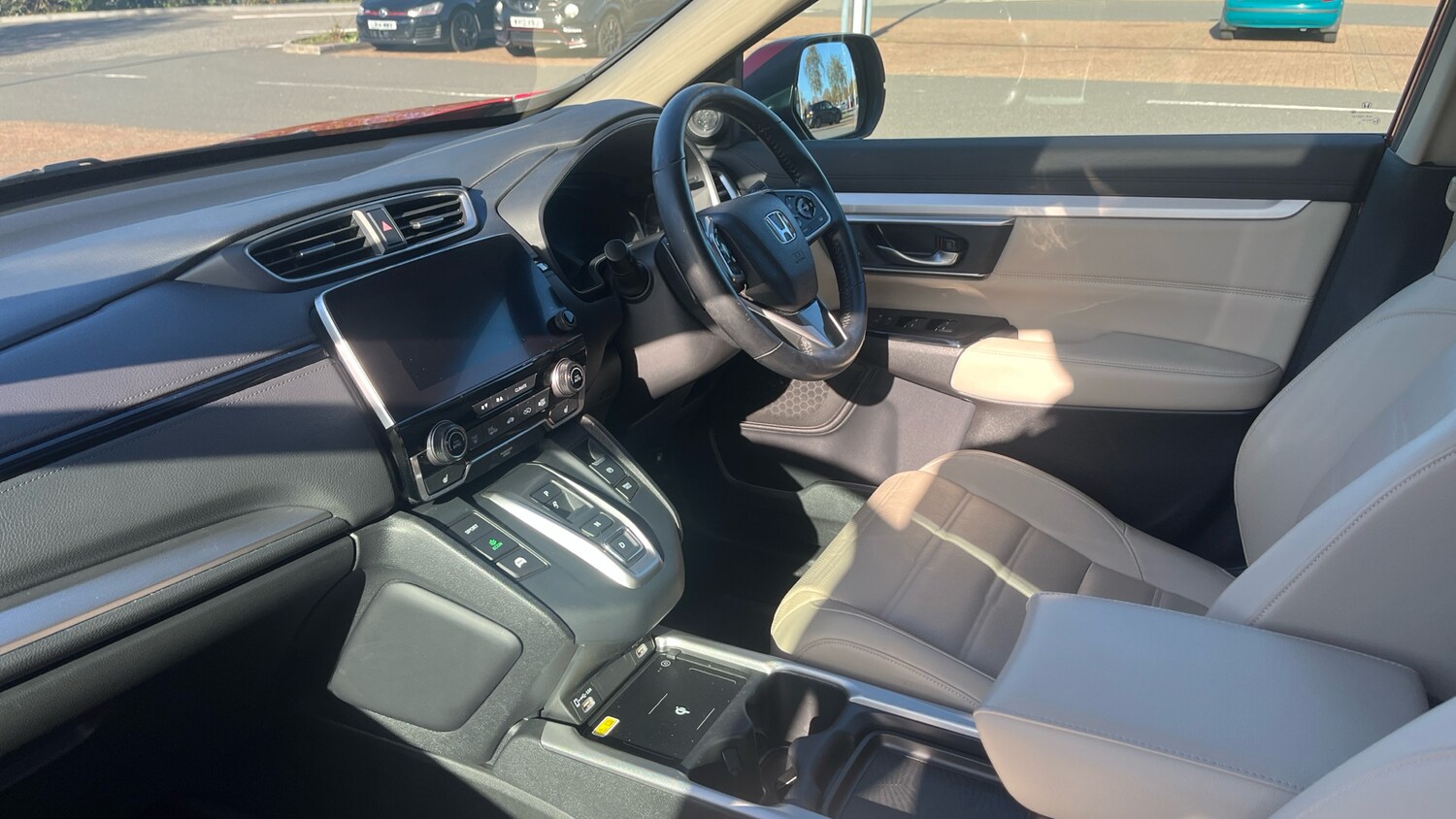 Used Honda CR-V 2023 for sale - 76161303: Photo 2