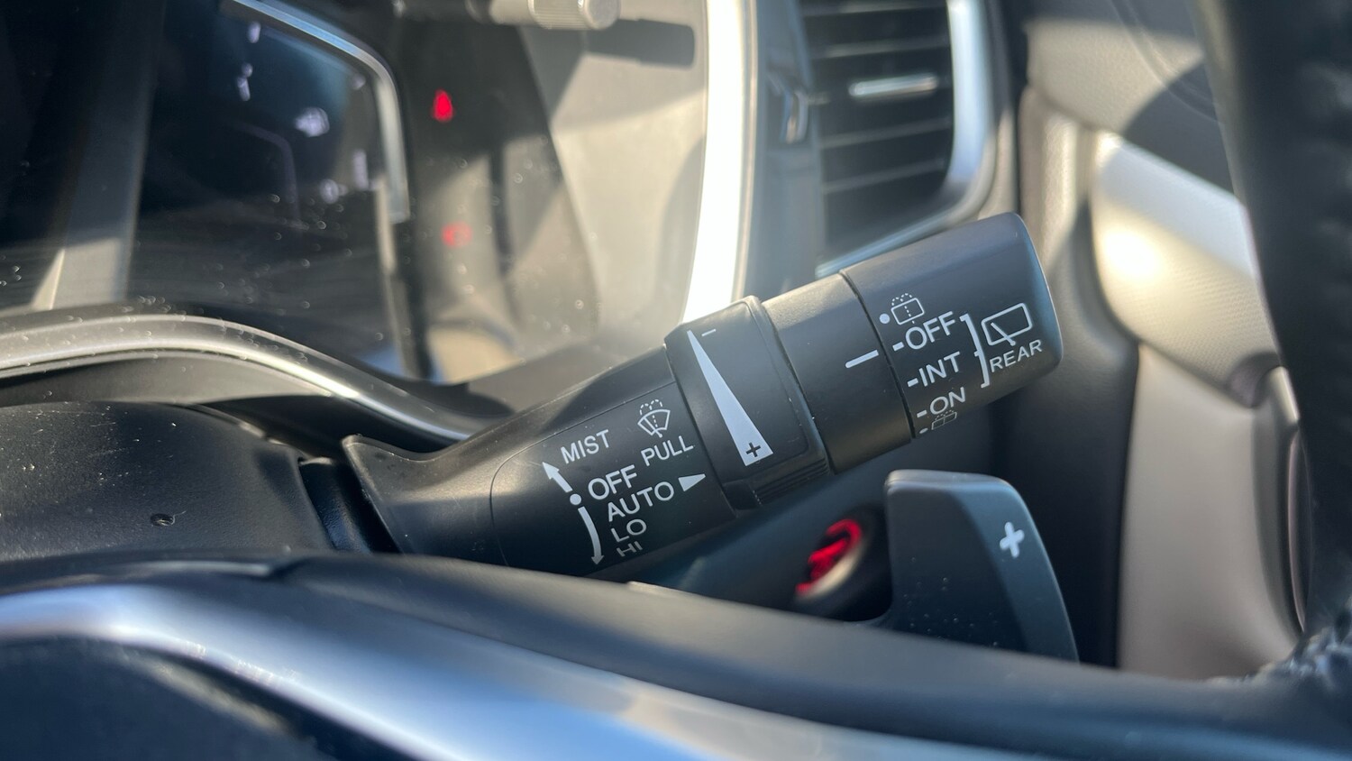 Used Honda CR-V 2023 for sale - 76161303: Photo 32