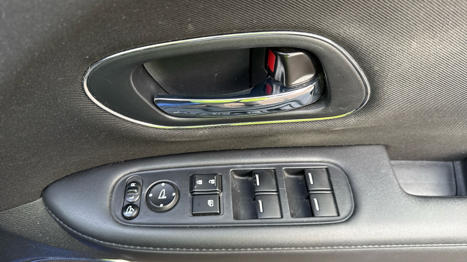 Used Honda HR-V 2018 for sale - 76104236: Photo 16