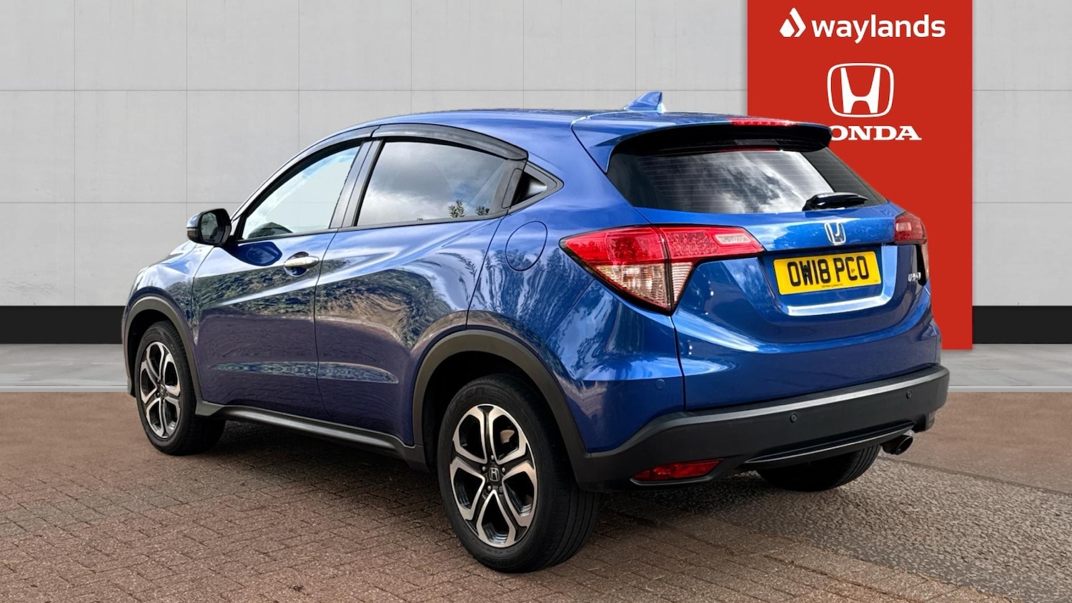 Used Honda HR-V 2018 for sale - 76104236: Photo 3