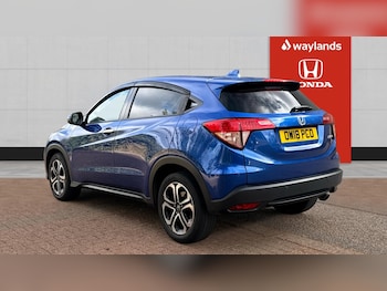 Used Honda HR-V 2018 for sale - 76104236: Photo 3