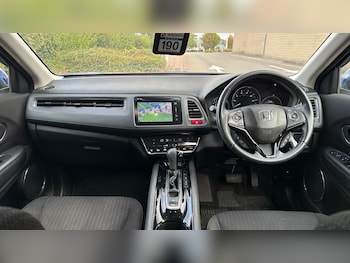 Used Honda HR-V 2018 for sale - 76104236: Photo 4