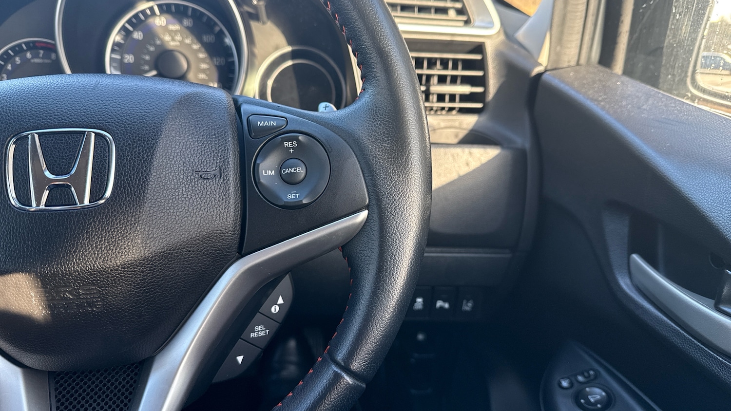 Used Honda Jazz 2019 for sale - 77210185: Photo 24