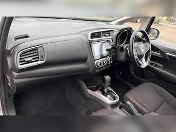 Used Honda Jazz 2019 for sale - 77965121: Photo