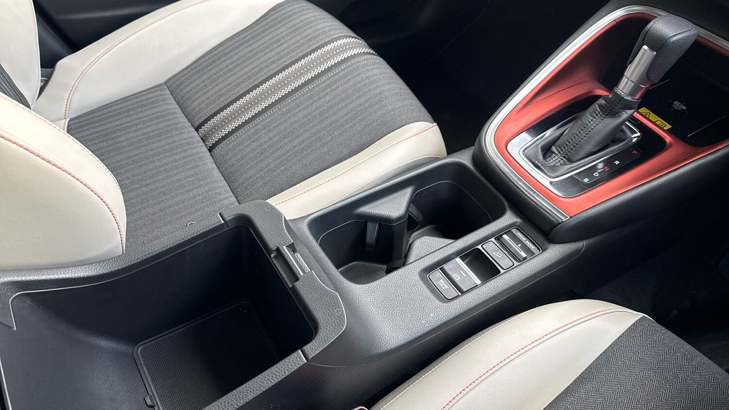 Used Honda HR-V 2021 for sale - 77300413: Photo 29