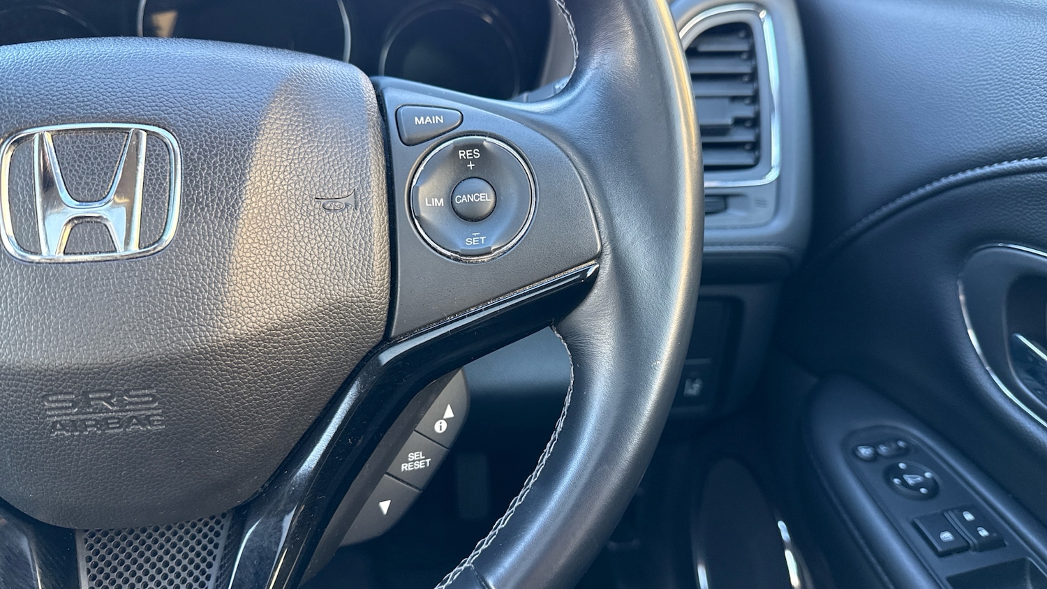 Used Honda HR-V 2019 for sale - 77095354: Photo 28