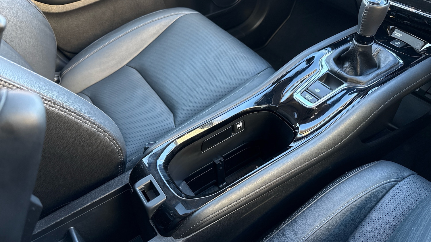 Used Honda HR-V 2019 for sale - 77095354: Photo 30