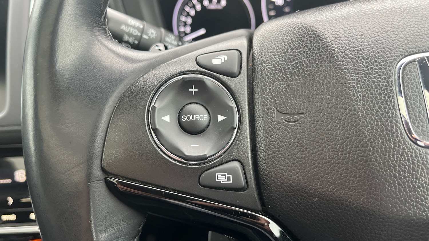 Used Honda HR-V 2018 for sale - 76161414: Photo 20