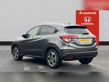 Used Honda HR-V 2018 for sale - 76161414: Photo