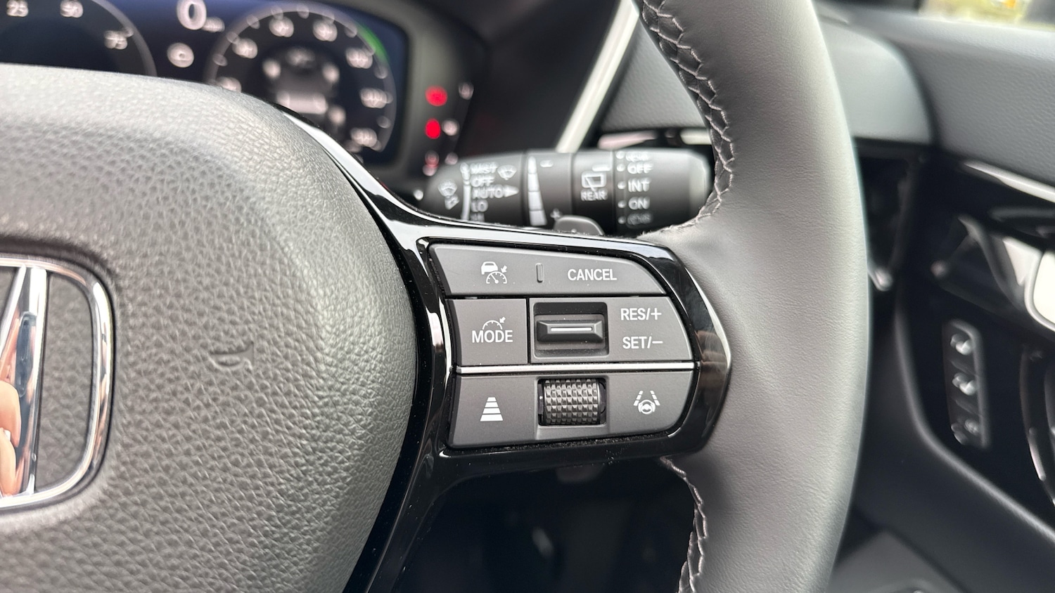 Used Honda CR-V 2025 for sale - 76161379: Photo 26