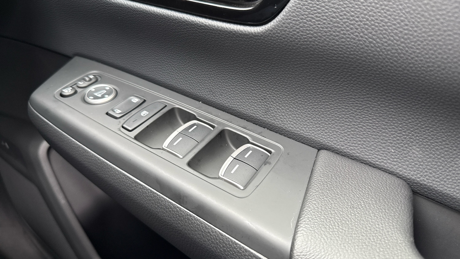 Used Honda CR-V 2025 for sale - 76161379: Photo 37