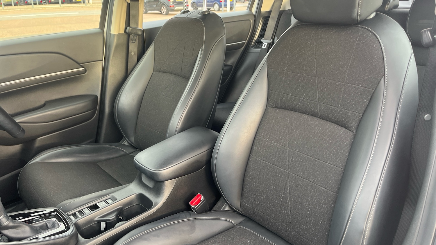 Used Honda HR-V 2022 for sale - 76161296: Photo 21