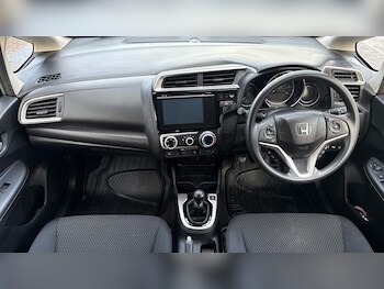 Used Honda Jazz 2018 for sale - 77241128: Photo