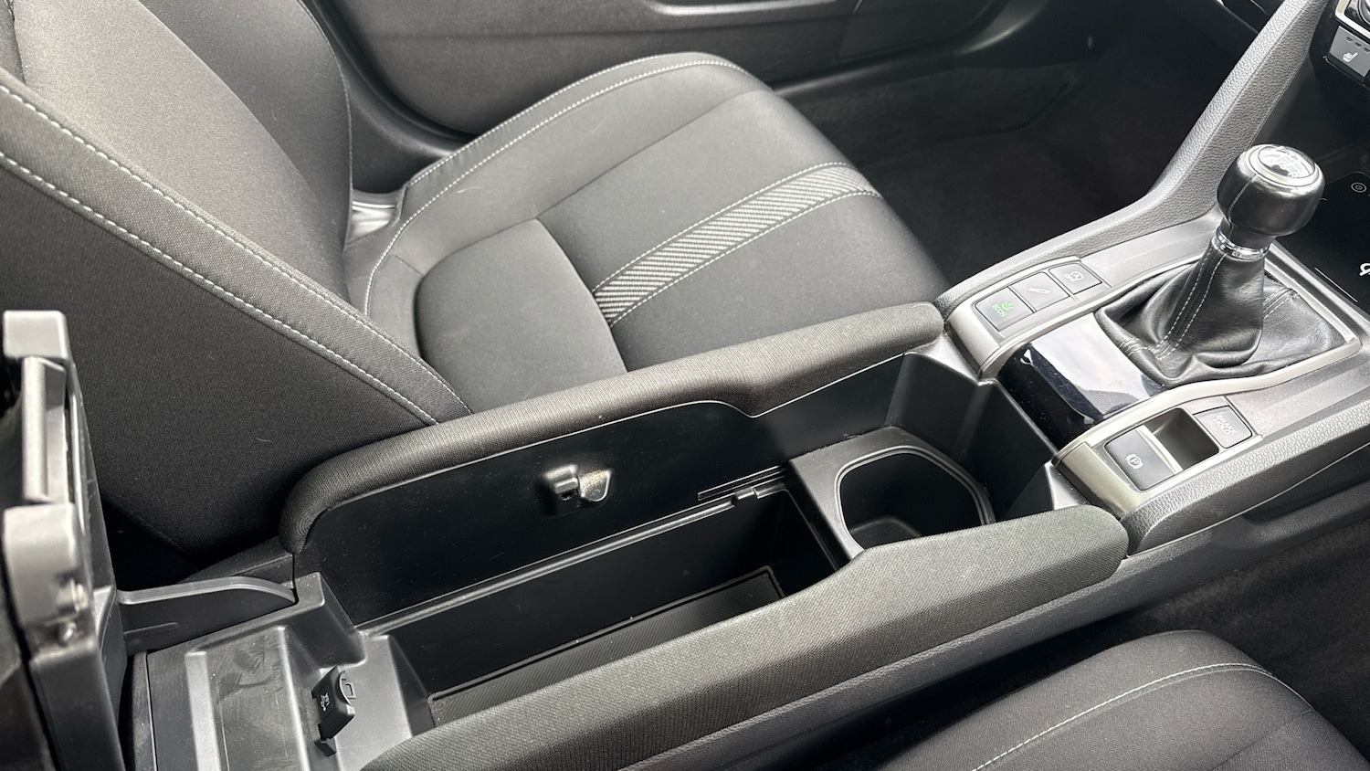 Used Honda Civic 2018 for sale - 77300421: Photo 23