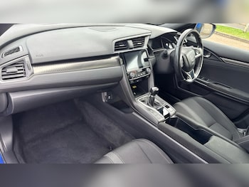 Used Honda Civic 2018 for sale - 77300421: Photo