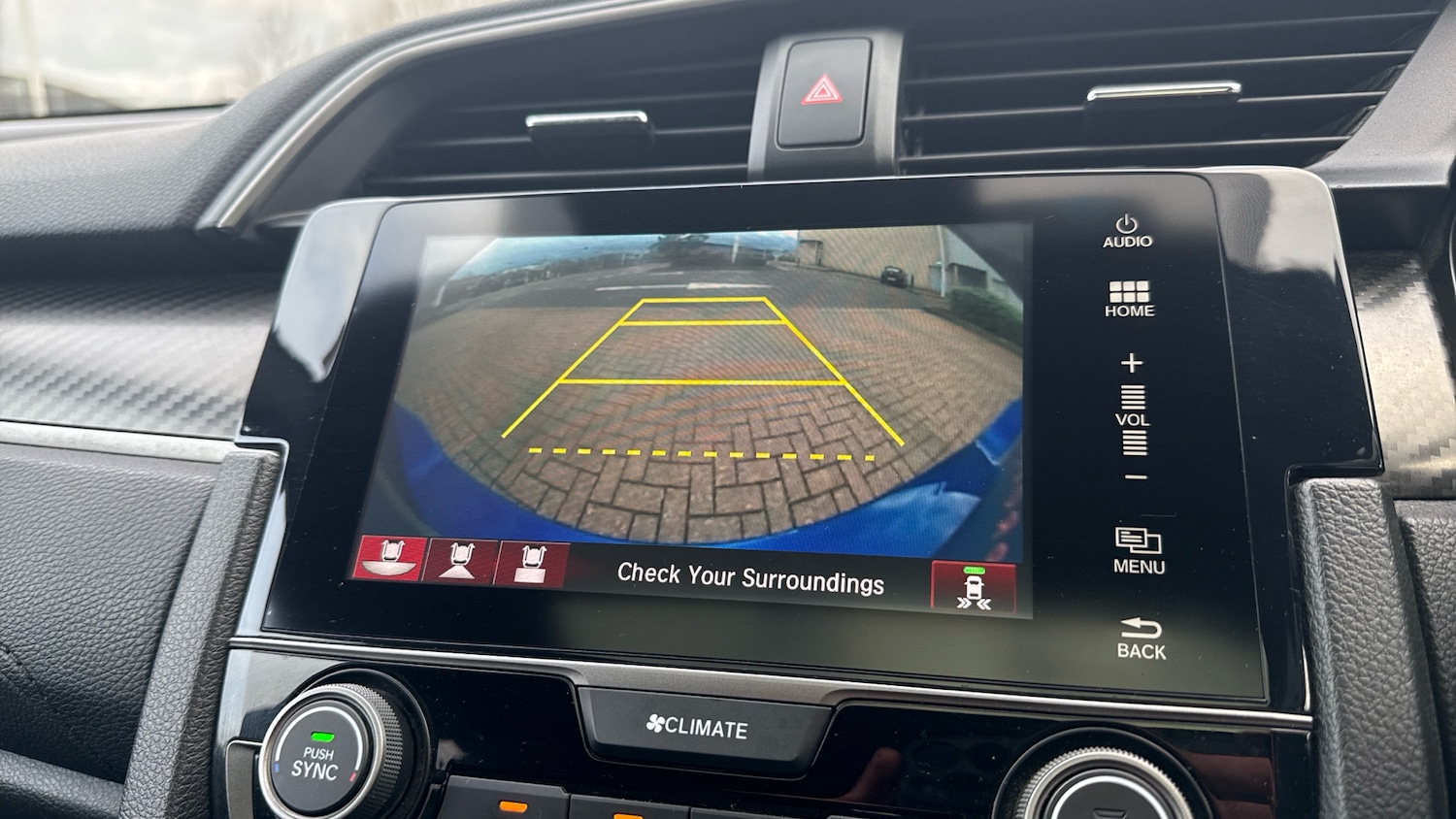 Used Honda Civic 2018 for sale - 77300421: Photo 30