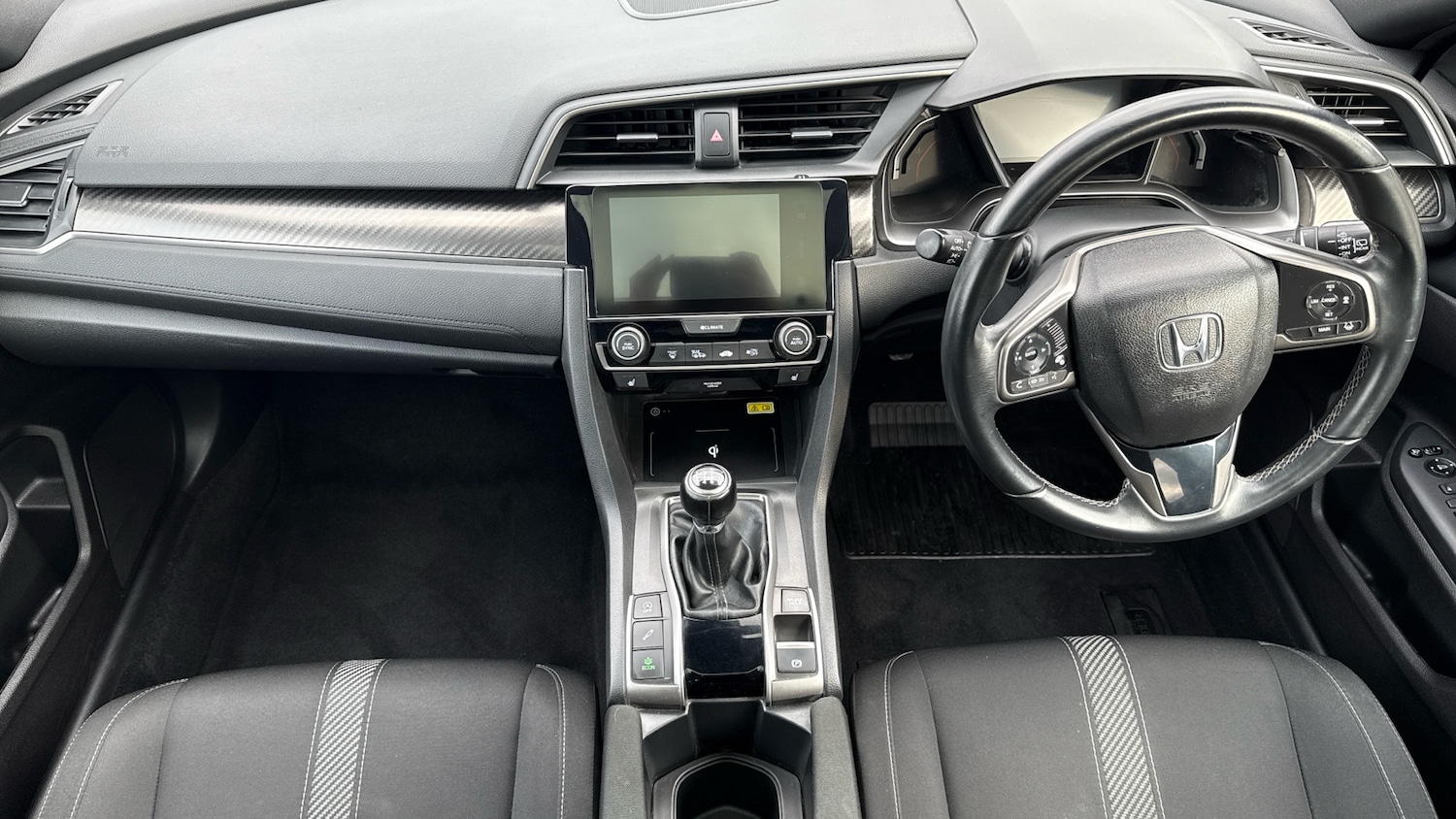 Used Honda Civic 2018 for sale - 77300421: Photo 4