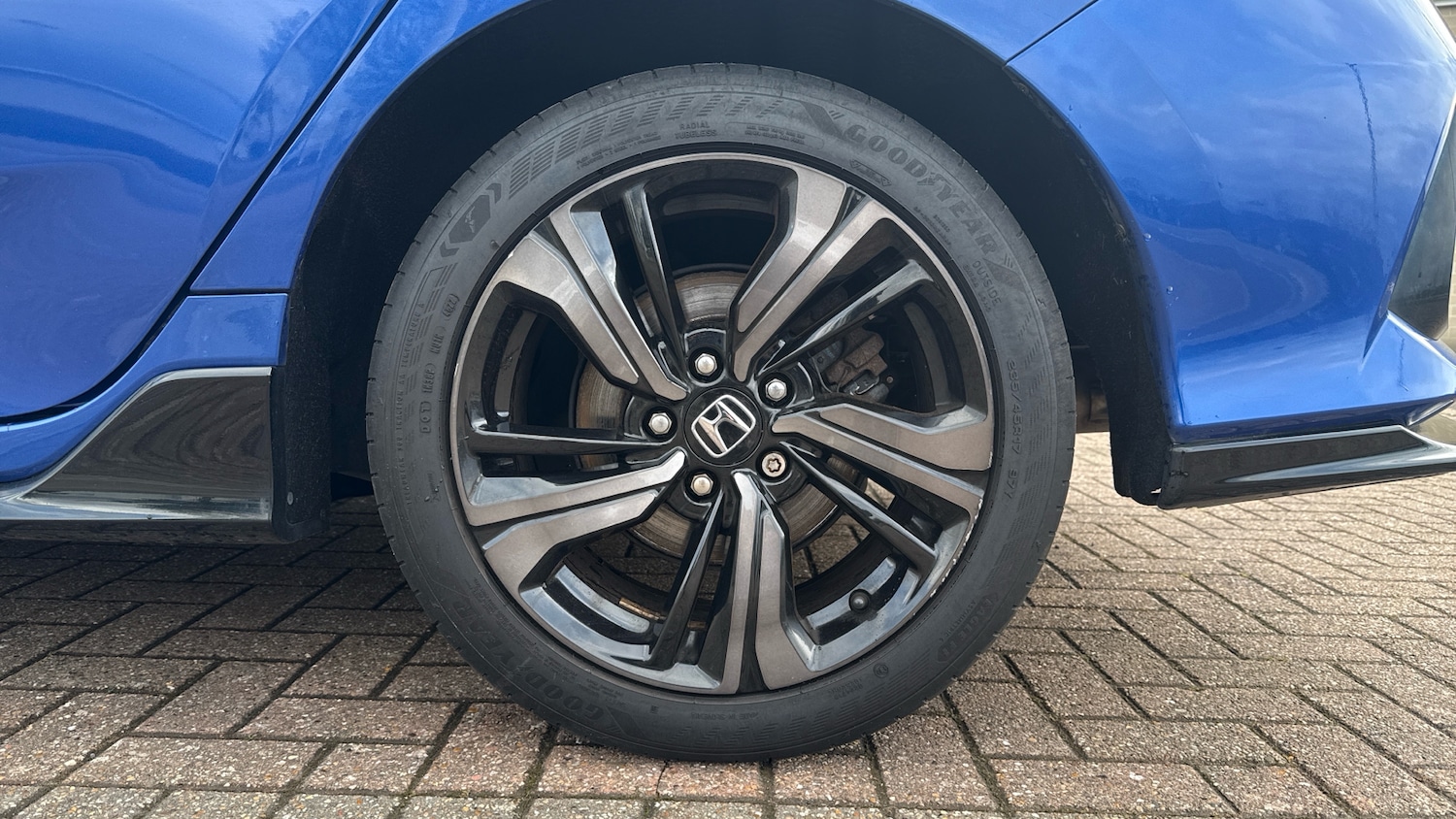 Used Honda Civic 2018 for sale - 77300421: Photo 9