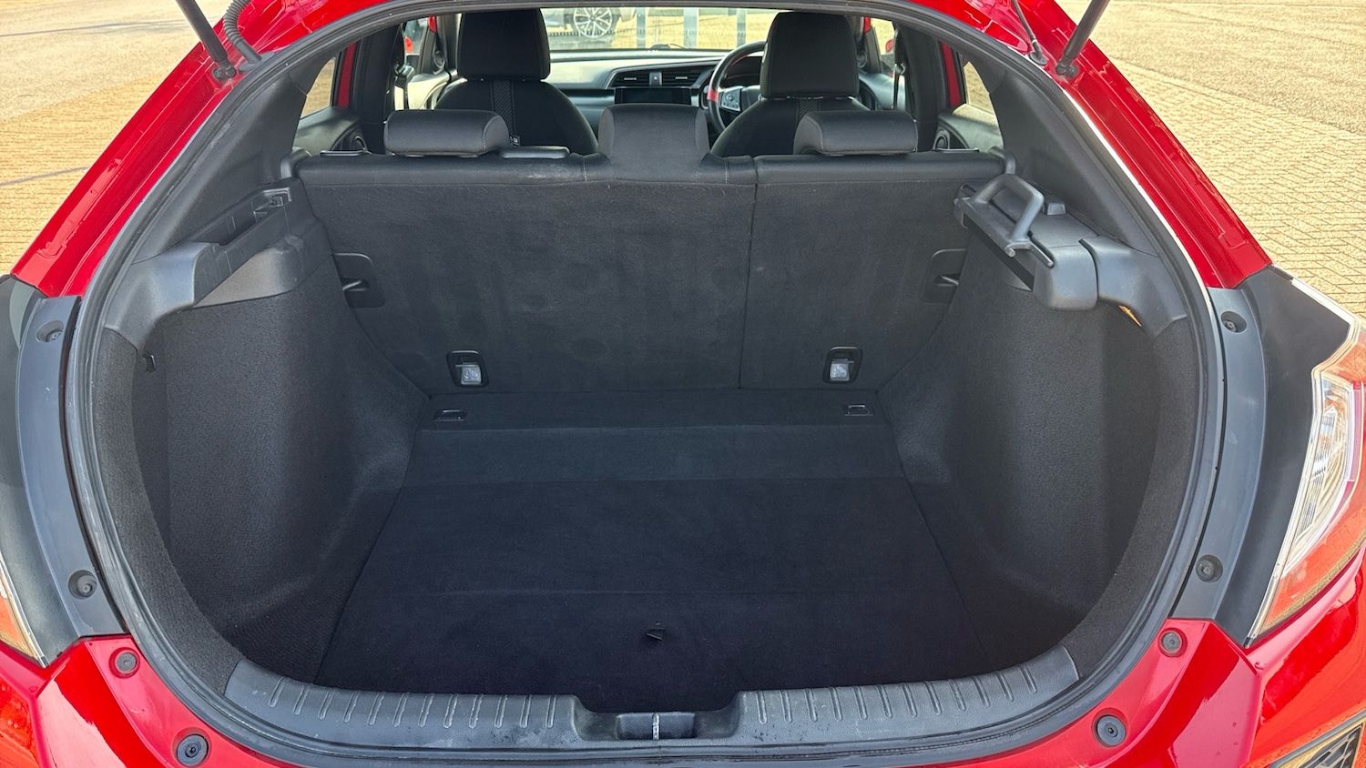 Used Honda Civic 2018 for sale - 77592081: Photo 14