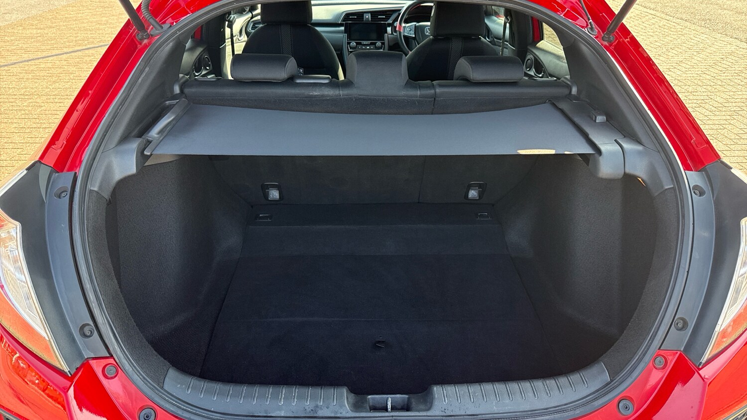 Used Honda Civic 2018 for sale - 77592081: Photo 15