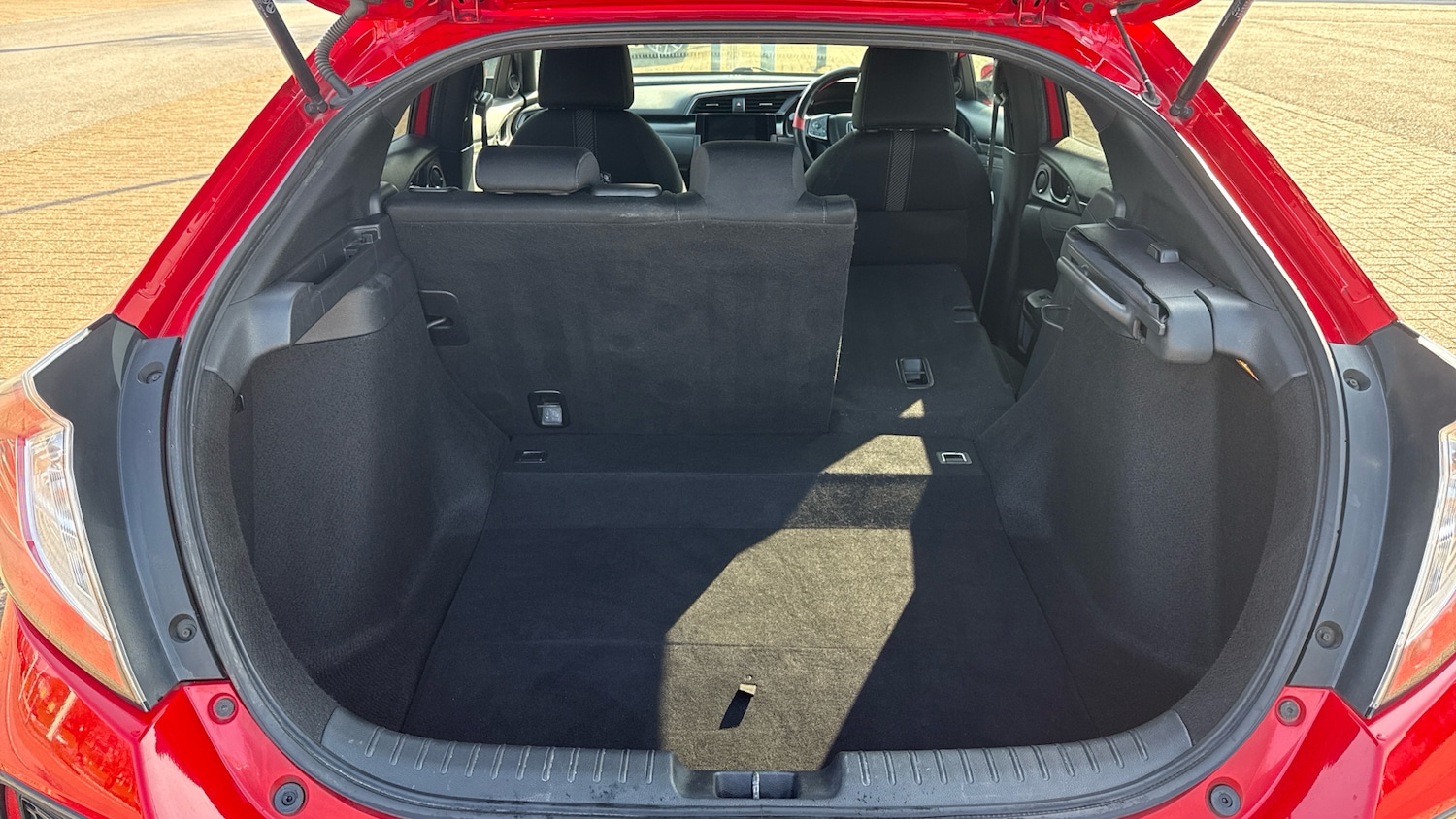 Used Honda Civic 2018 for sale - 77592081: Photo 16