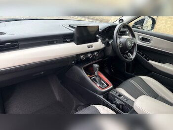 Used Honda HR-V 2021 for sale - 77210102: Photo