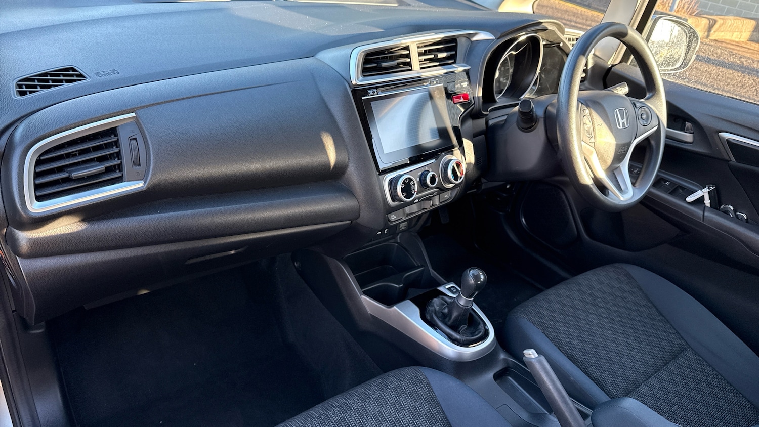 Used Honda Jazz 2018 for sale - 77210122: Photo 2