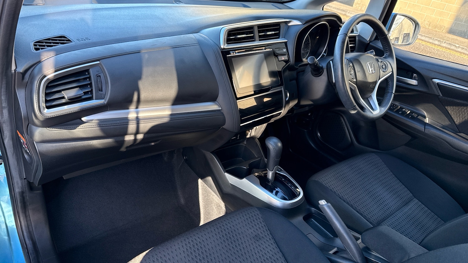 Used Honda Jazz 2018 for sale - 77210149: Photo 2