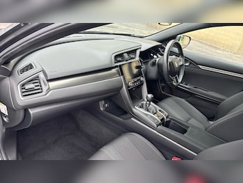 Used Honda Civic 2018 for sale - 78817394: Photo