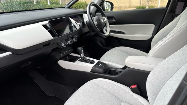 Used Honda Jazz 2022 for sale - 75702621: Photo 2