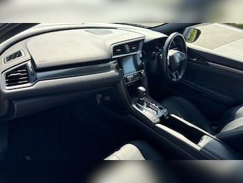 Used Honda Civic 2018 for sale - 79338115: Photo