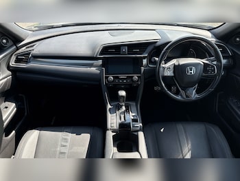Used Honda Civic 2018 for sale - 79338115: Photo