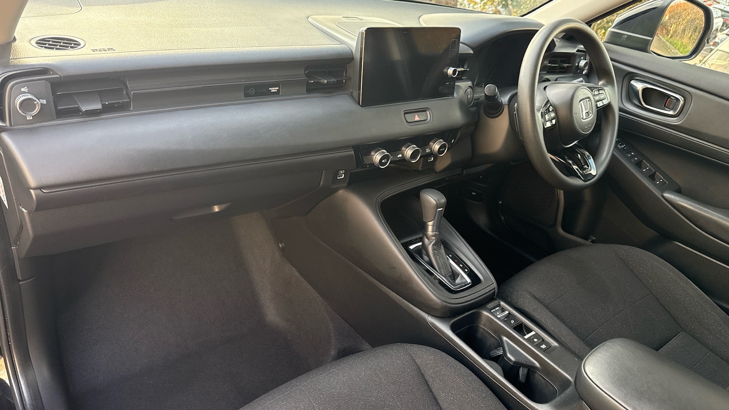 Used Honda HR-V 2022 for sale - 77210109: Photo 2