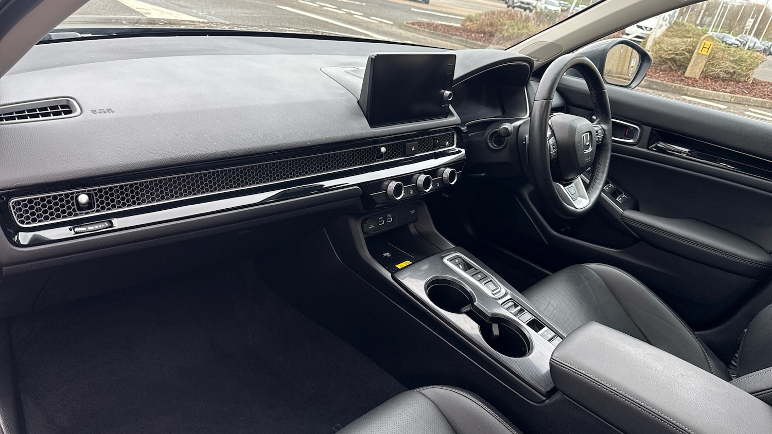 Used Honda Civic 2023 for sale - 77569990: Photo 2