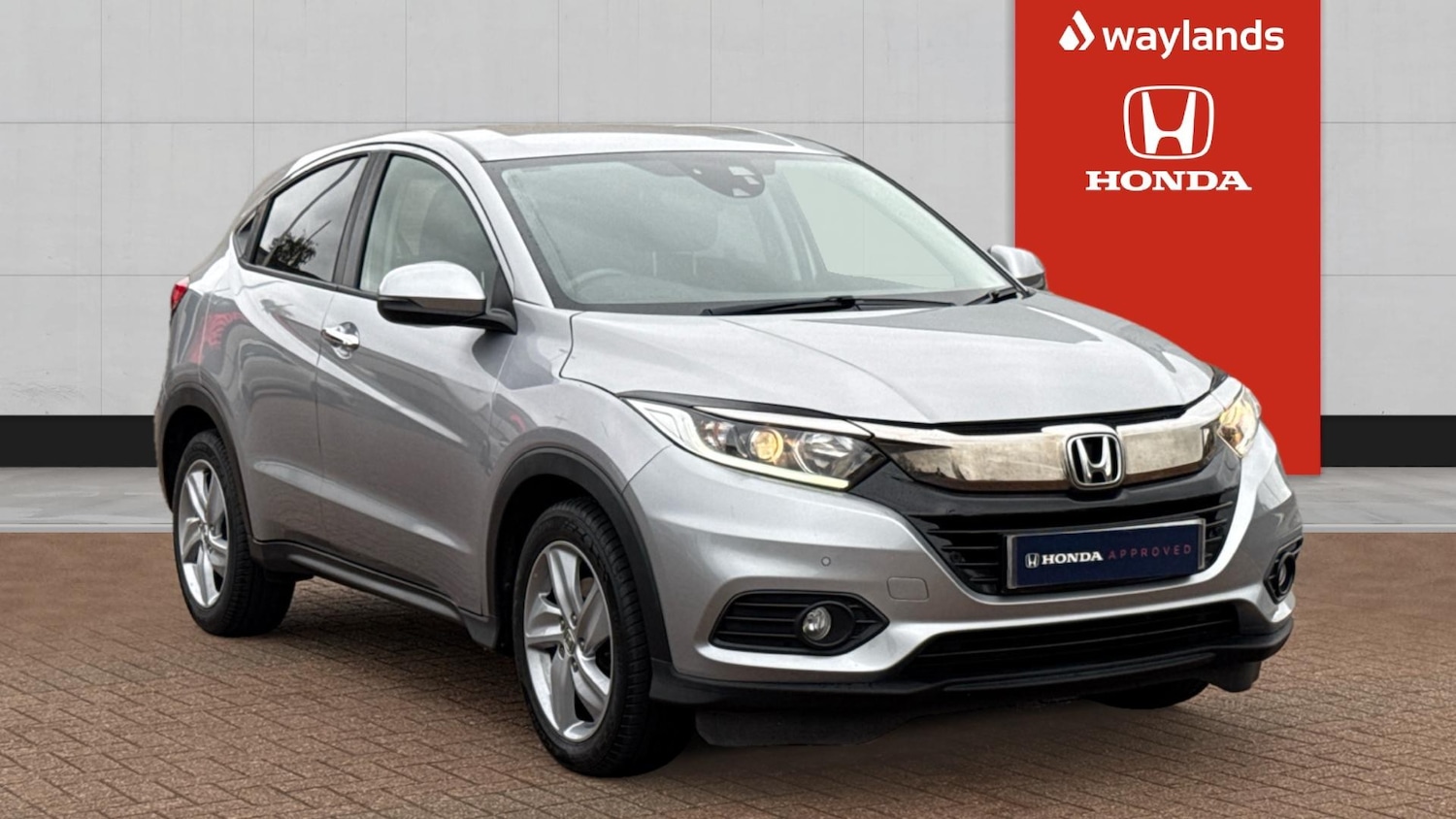 Used Honda HR-V 2018 for sale - 76894561: Photo 1