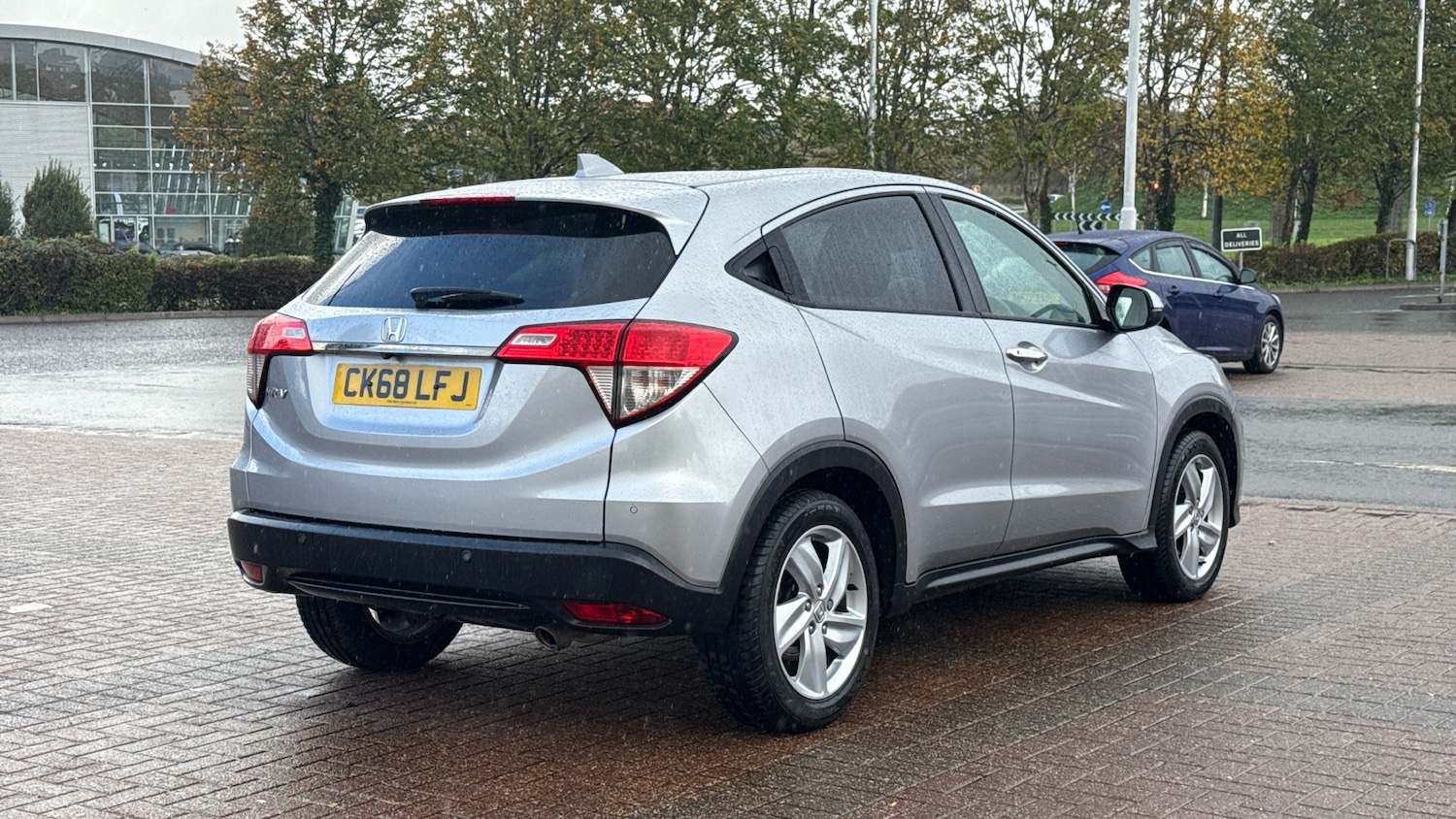 Used Honda HR-V 2018 for sale - 76894561: Photo 12