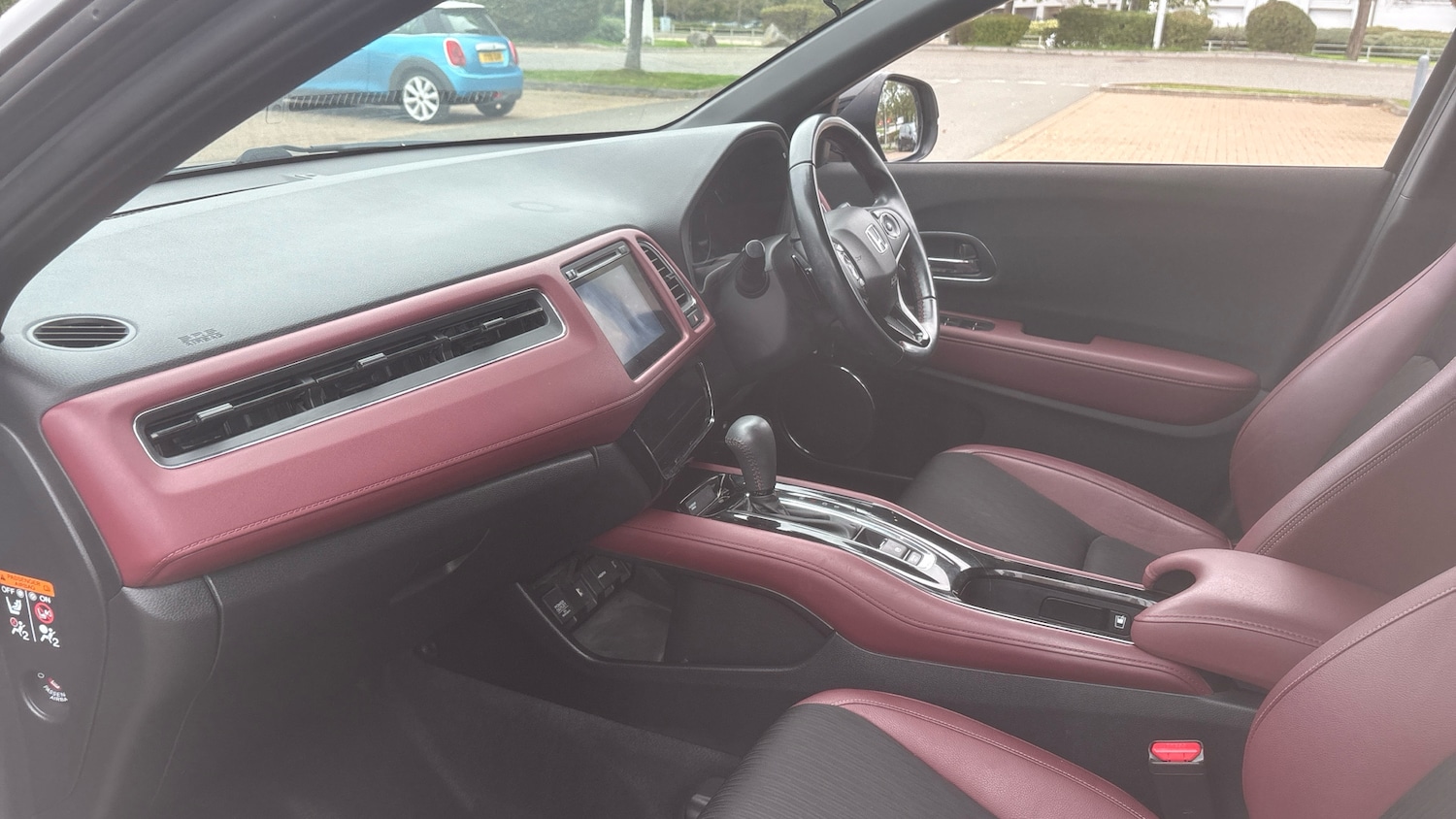 Used Honda HR-V 2020 for sale - 76037775: Photo 2