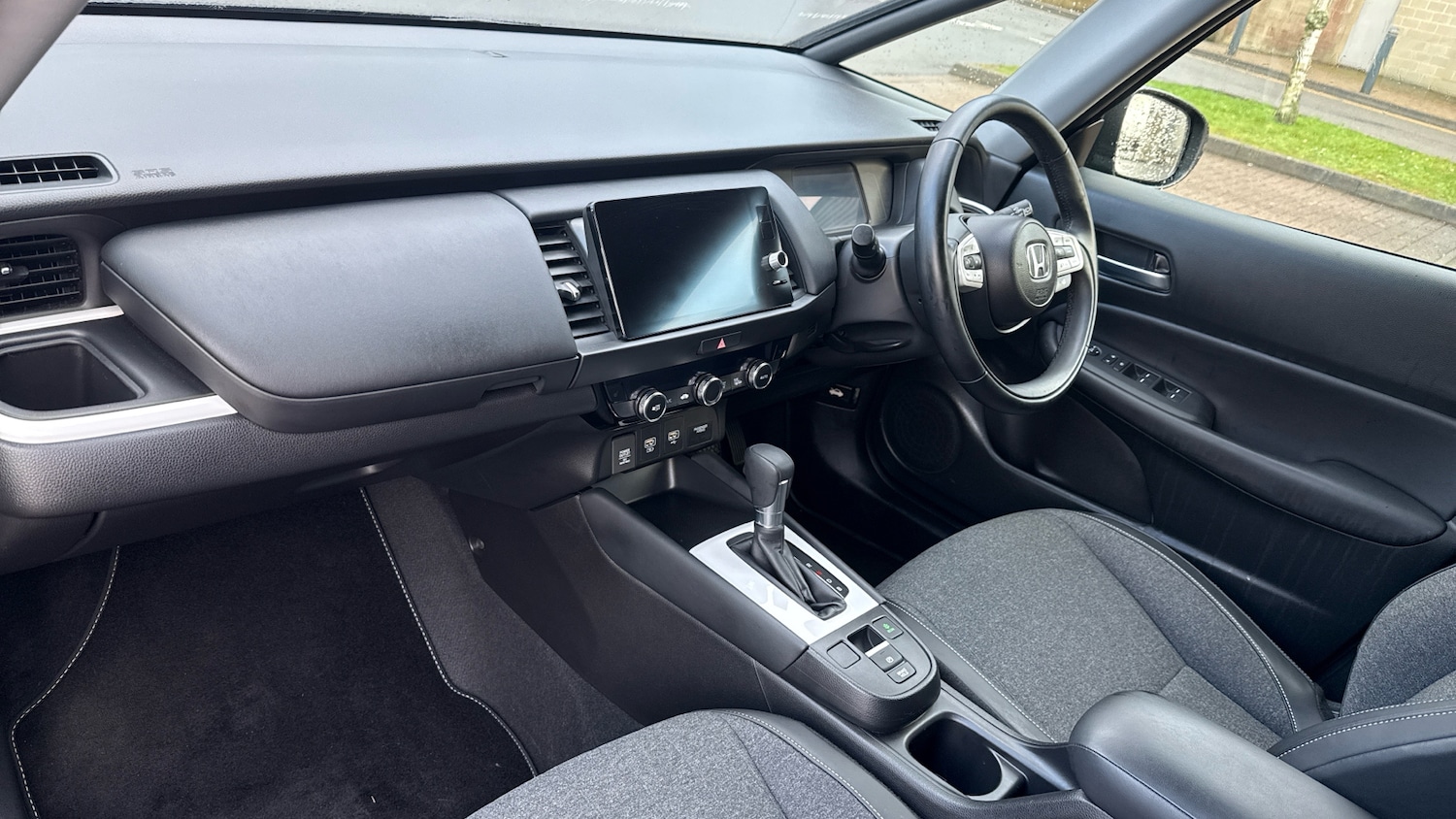 Used Honda Jazz 2023 for sale - 77312386: Photo 2