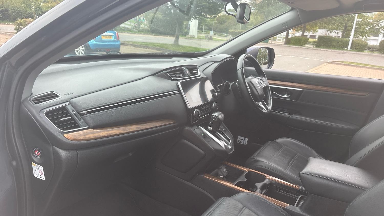 Used Honda CR-V 2019 for sale - 76161539: Photo 2