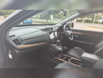 Used Honda CR-V 2019 for sale - 76161539: Photo
