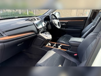 Used Honda CR-V 2020 for sale - 75542550: Photo