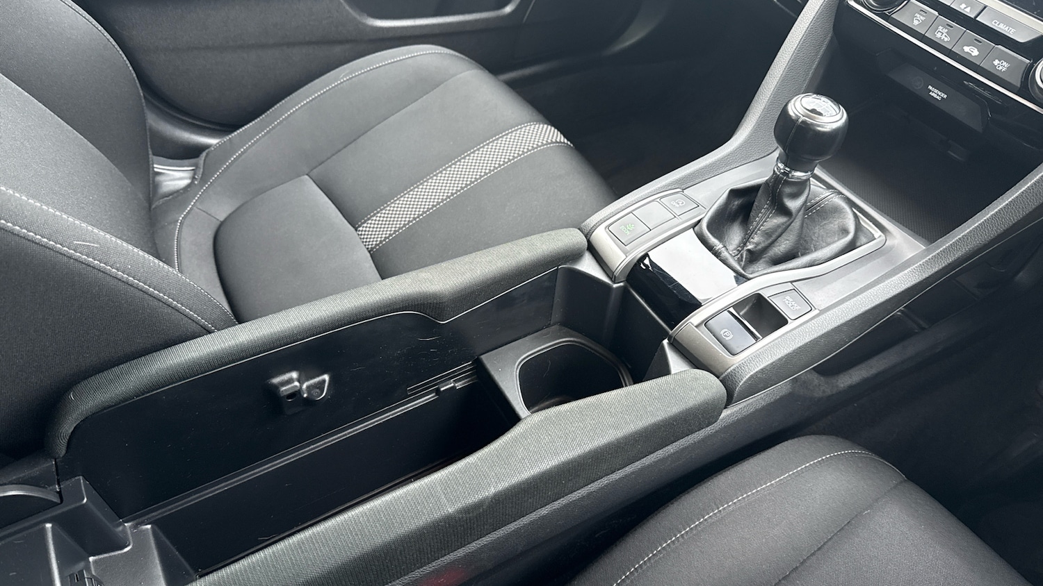 Used Honda Civic 2019 for sale - 77545234: Photo 20